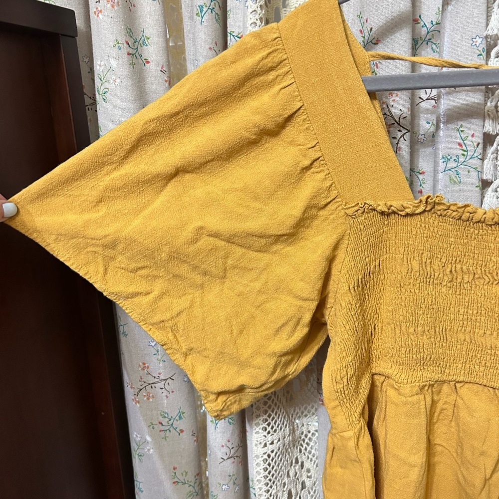 Umgee Mustard Smocked Linen Blend Boho Blouse L - Picture 2 of 5